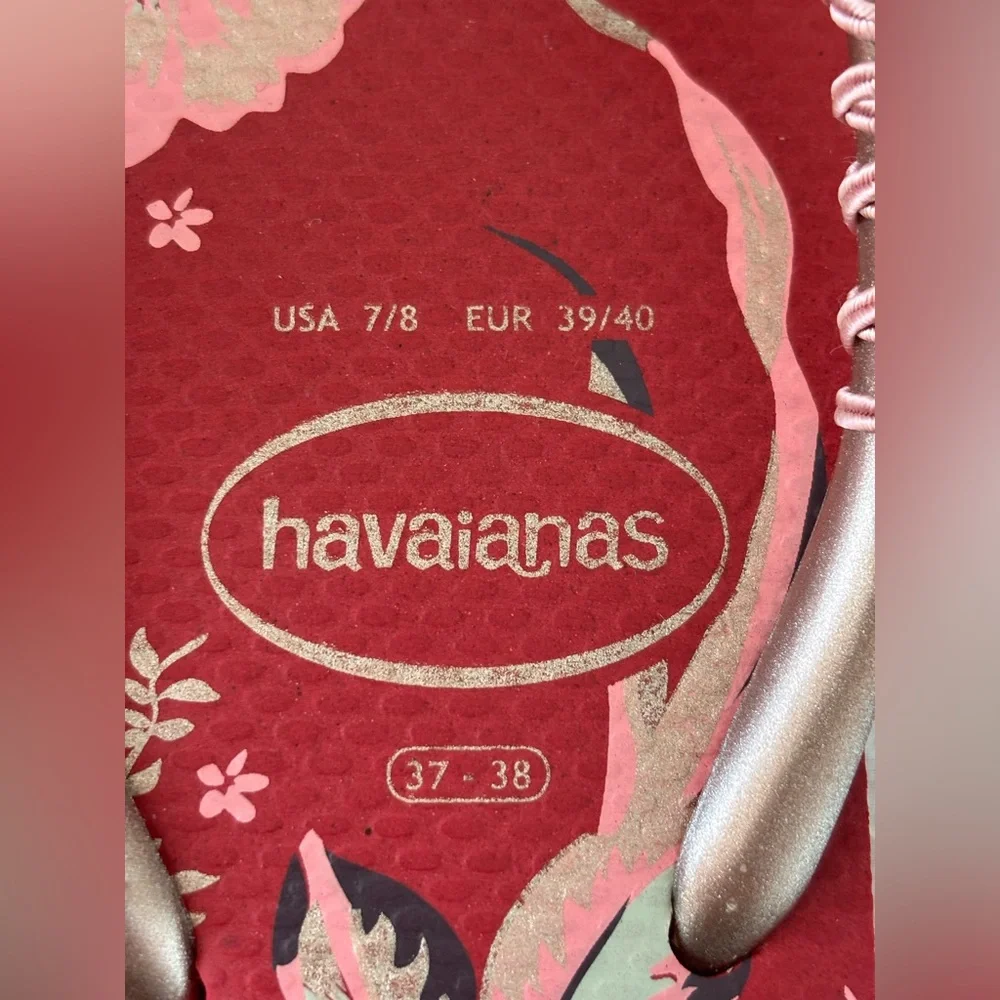 Havaianas Swarvoski Crystal Flip Flops NWT Sparkly Red Pink Green Luxury 7/8